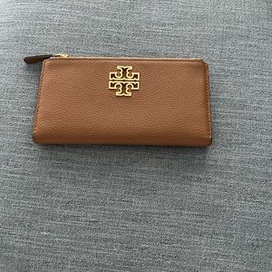Tory Burch Slim wallet